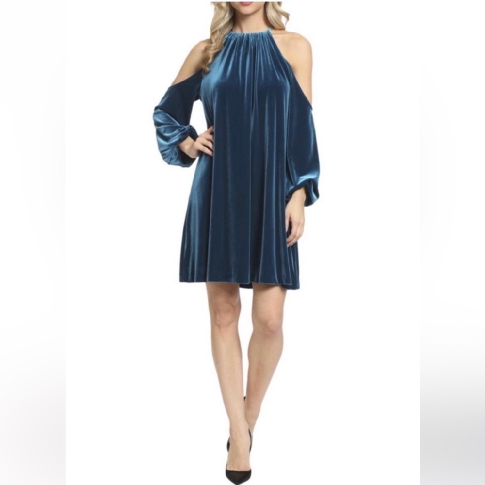Belle Badgley Mischka | Womens Valentina Velvet Cold Shoulder Dress - Size 14